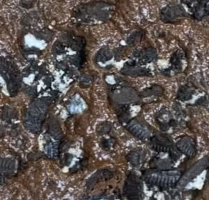 Cookies & Cream Tray Bake