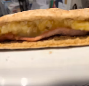 Bacon & cheese omlette pitta